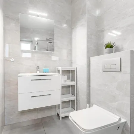 Baltica Maisonette #2 *